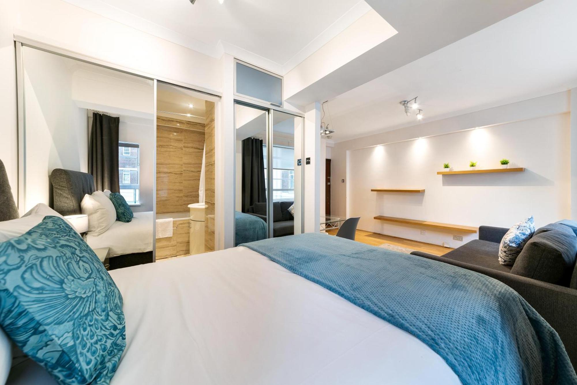 Your In The Heart Of - In Nell Gwynn House